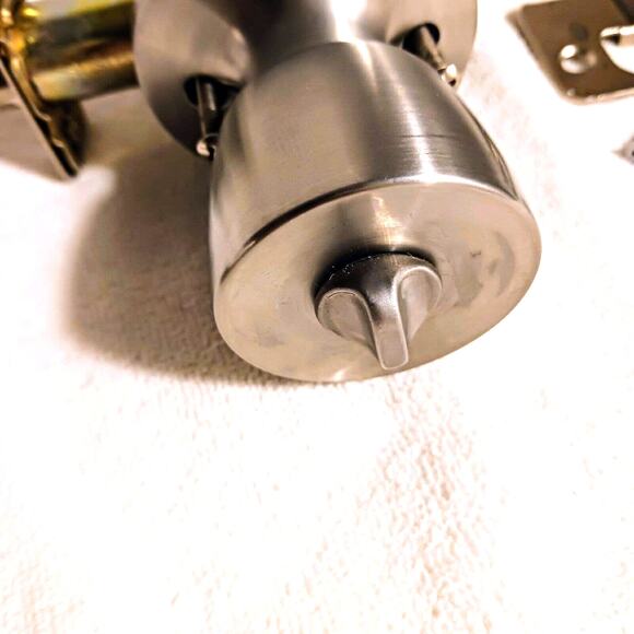 ACE Keyed SILVER SATIN FINISH Entry FRONT DOOR Lock KNOB (No Key) - Picture 6 of 9